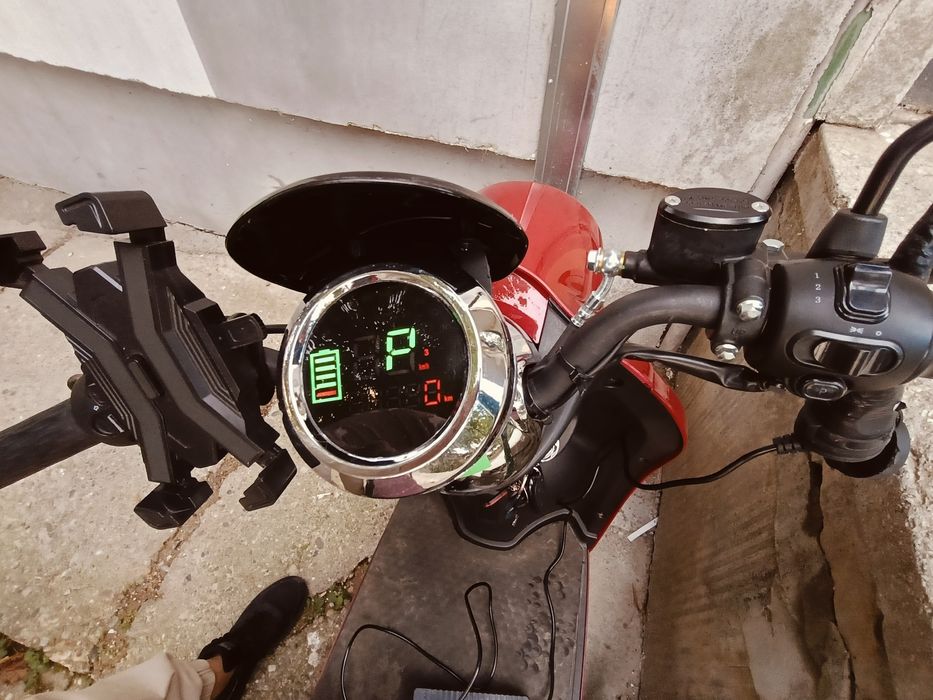 Scuter electric fără permis