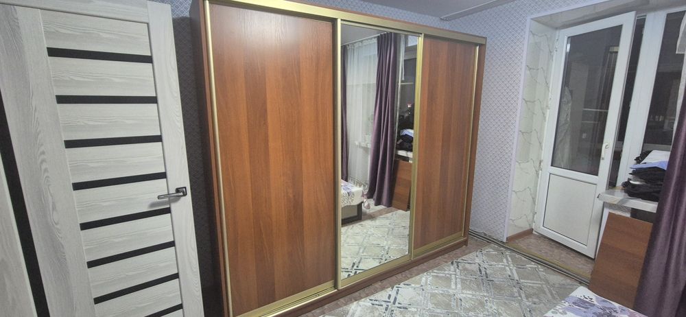 Продам шкаф купе
