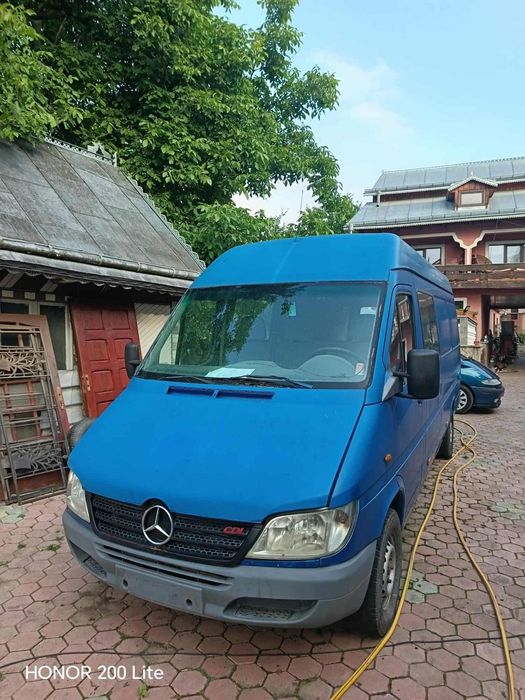 Sprinter 2.2 2005  3 panouri 2500€
