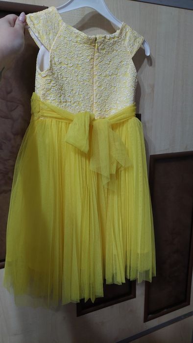 Продам платье в отличном состоянии