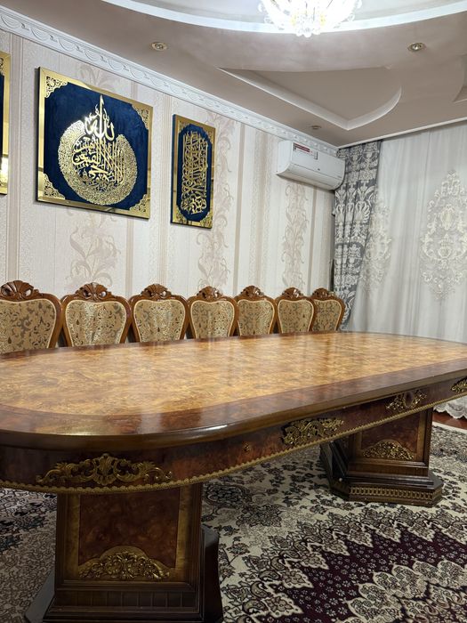 Stol 12 talik stul yaxshi holatda