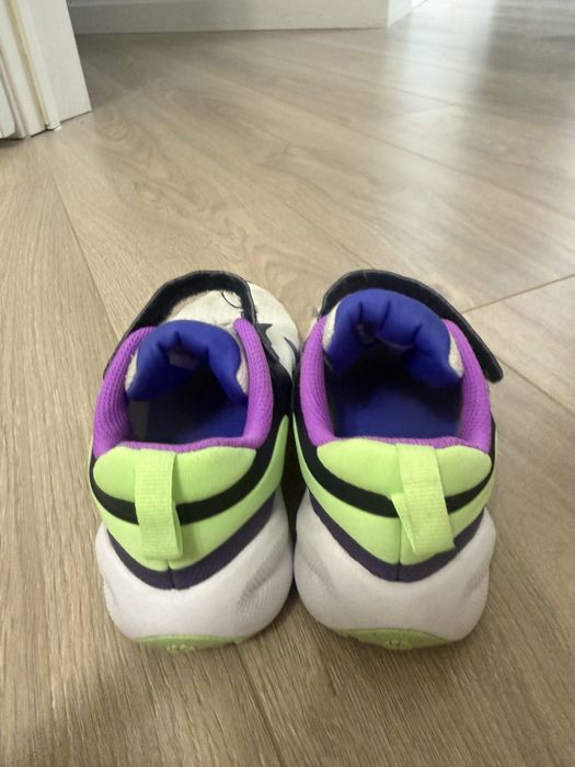 Кроссовки для девочки 28 размер nike