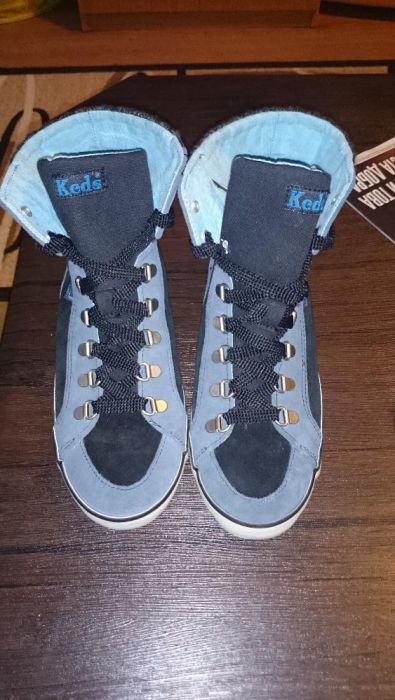 0оригинални маратонки от англия адидас и оригинални кецове keds