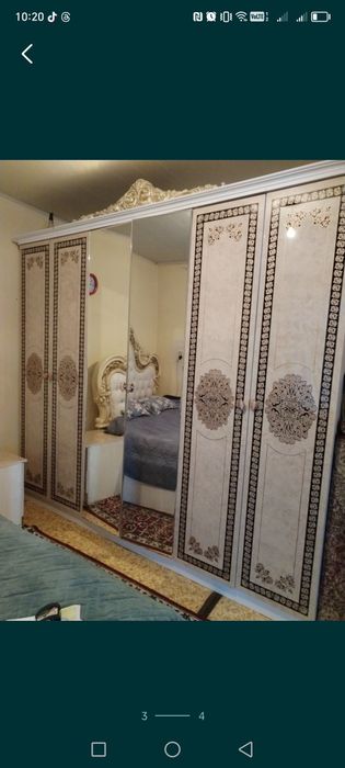 Спальный гарнитур