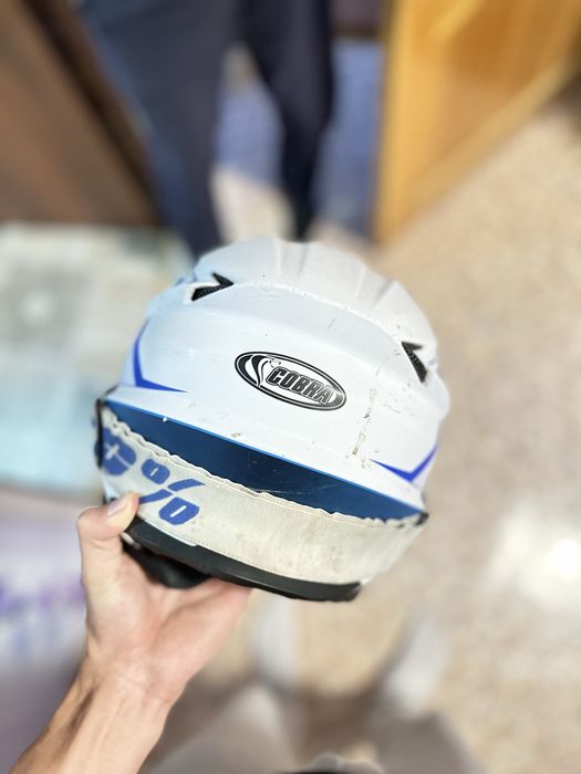 Продам мотошлем!