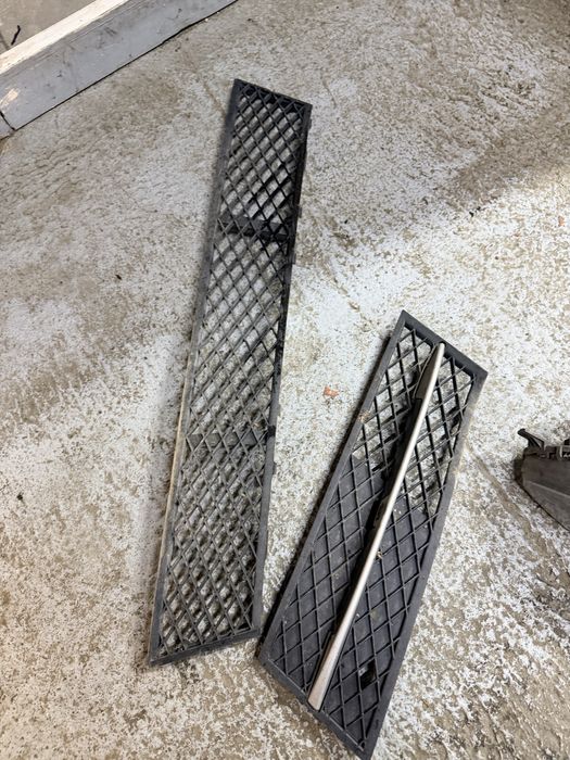 Proiector bmw f10 f11 grila stanga bmw f10 f11 grila bara centrala bmw f10 f11