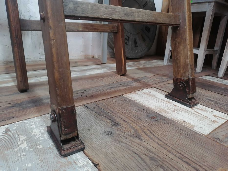 Scara veche din lemn masiv  Italia  /Recuzita/Obiect Decorativ