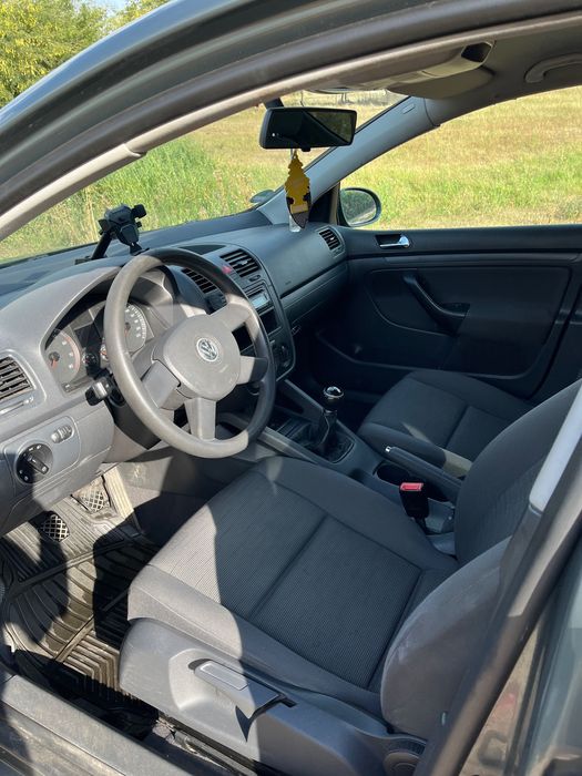 Volkswagen Golf 5 1.4 benzină 2005