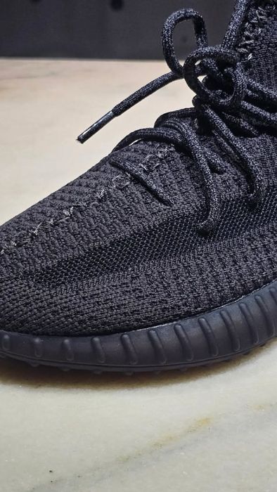 Yeezy 350 black reflective