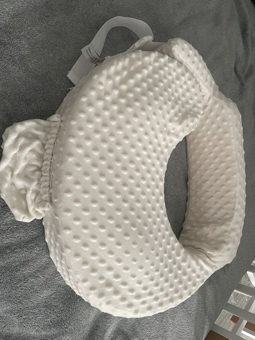 Продам подушку для кормления