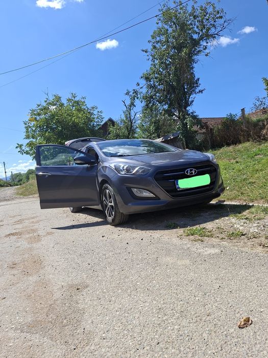 Vând Hyundai i30
