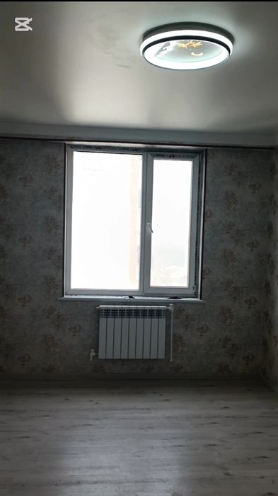 Андижан шахар Навруз Малл олдида сокин ситидан 11 этаждан 2-хонали уй