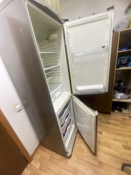 Продам холодильник