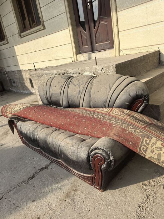 Диван кресло сотилади