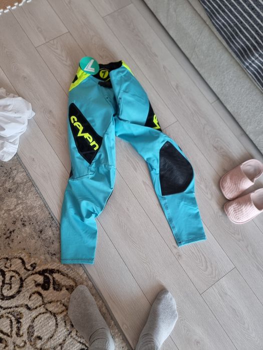 Pantaloni motocross  seven zero