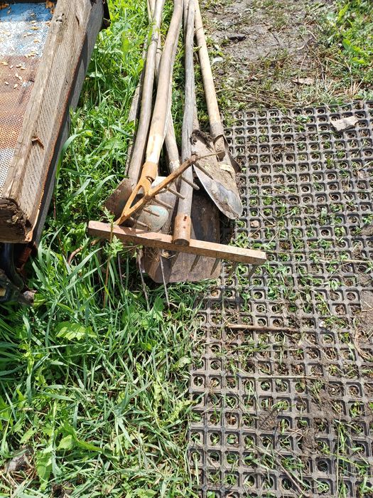 Продам садоводачные инструменты.