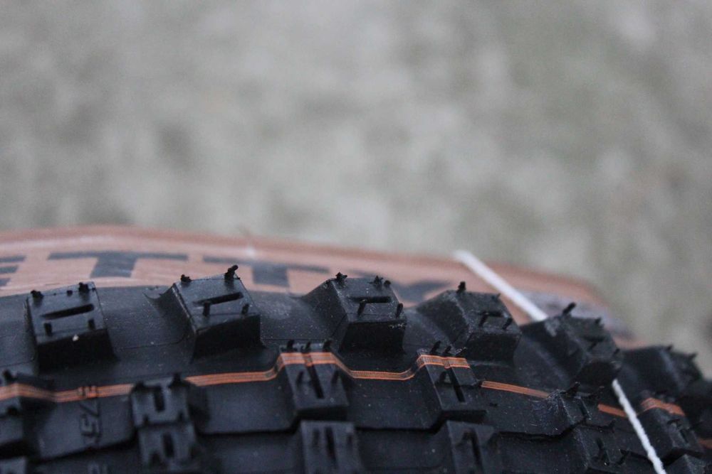 Schwalbe Big Betty Evo Super Gravity 27.5x2.40 Addix Soft E-50-pliabil