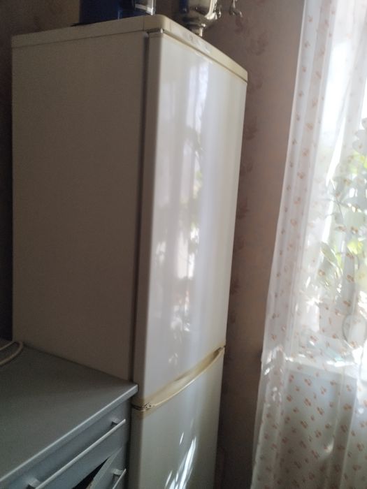 Холодильник б у без посторонних запахов