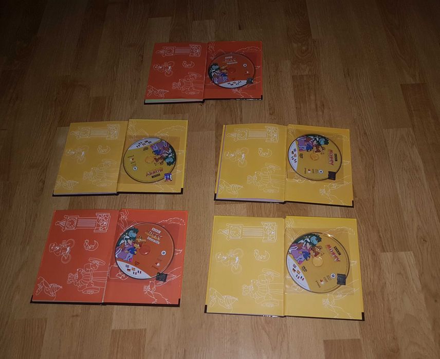 Jocuri și exerciții interactive pentru copii , Cărți cu CD MUZZY