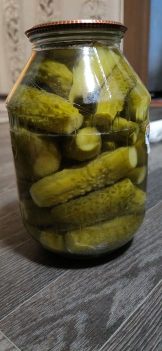 Продам солёные огурчики и помидорчики