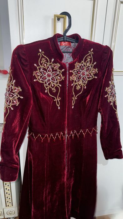 Бешпент, Камзол, комзол