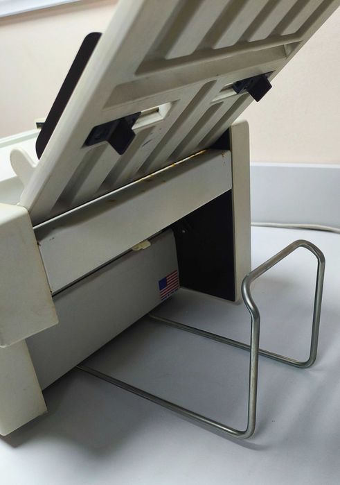 Машина за сгъване на хартия