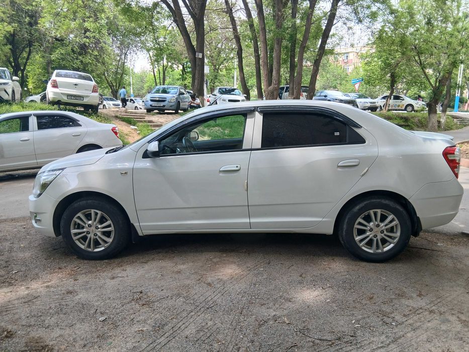 Chevrolet Cobalt 2020 — 2