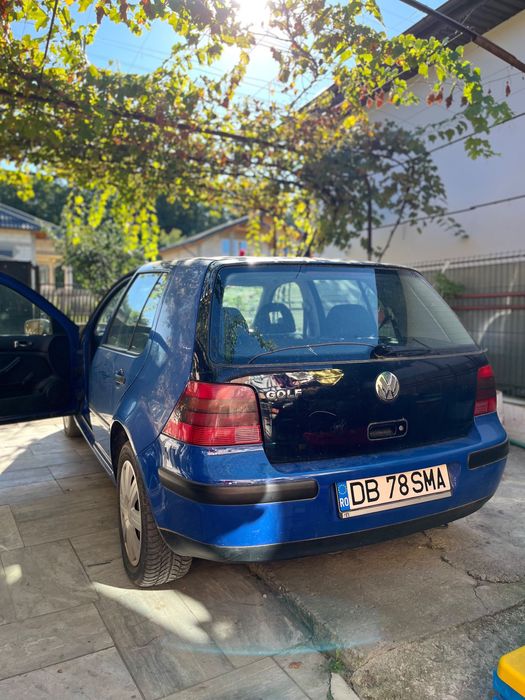 Vand Golf 4 1.4 Benzina