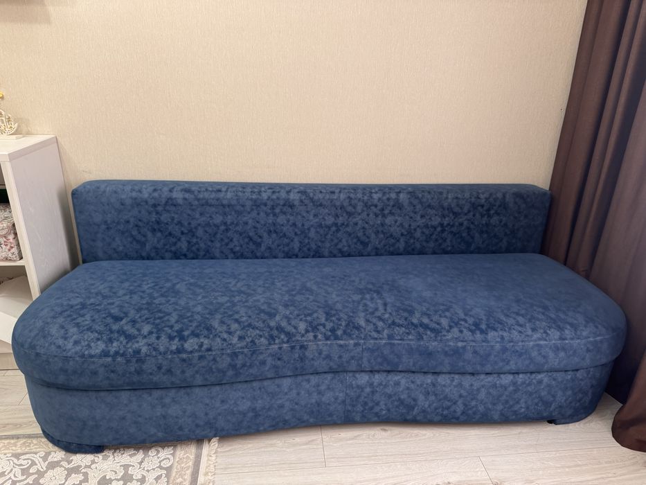 продам диван в отличном состоянии