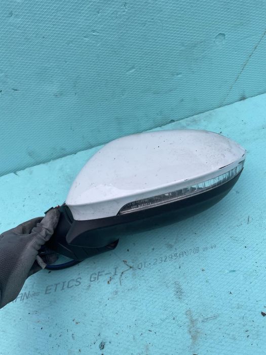 Огледало L- R Голф 8/ Golf 8