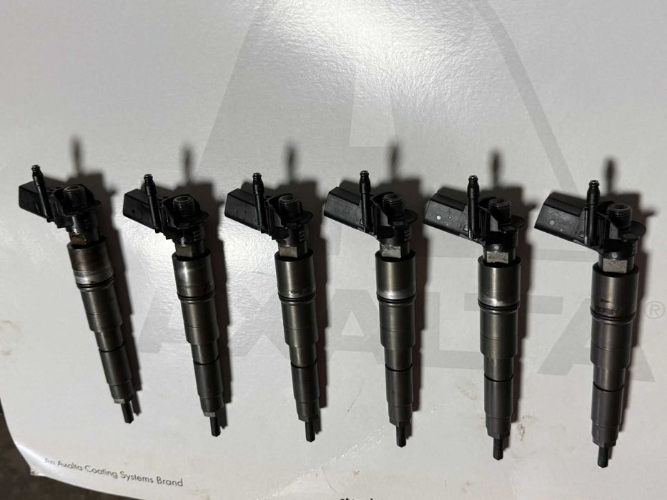 Injector injectoare BMW 3.5d 286 X3 X5 X6 cai cod 7796042 M57N2 M57