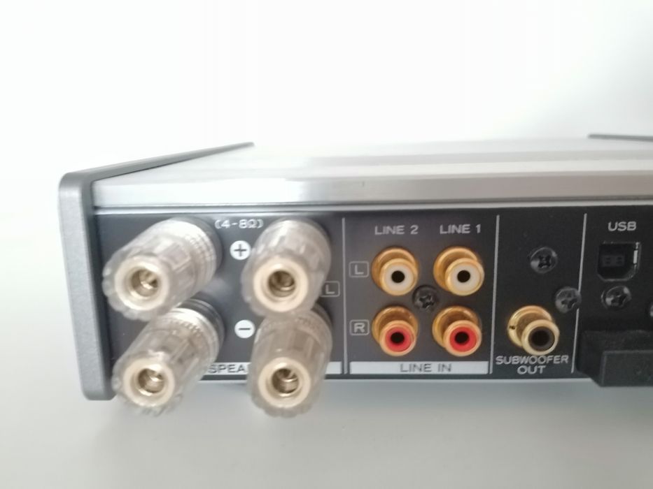 TEAC AI  301 DA цифров усилвател с оригинално дистанционно