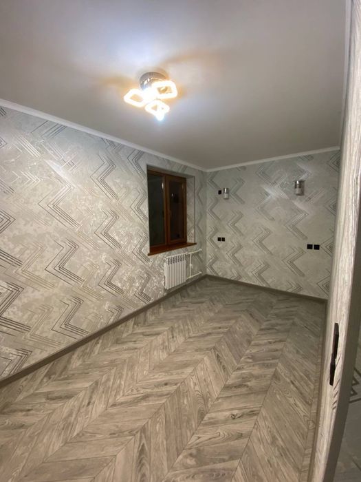 Срочно Продаеться 2-комнатная квартира городе Чирчике районе Октьябрь