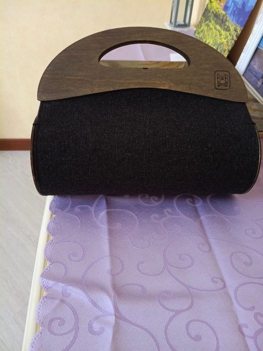 Продам дизайнерскую сумочку