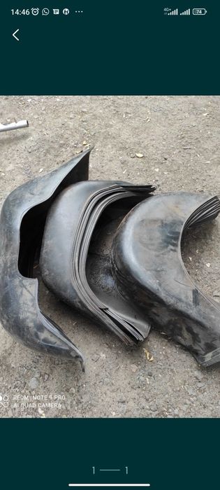 Продам глушители и подкрылки