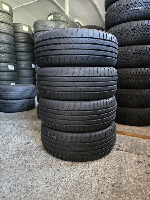 Bridgestone 215/55 R17 94V vară