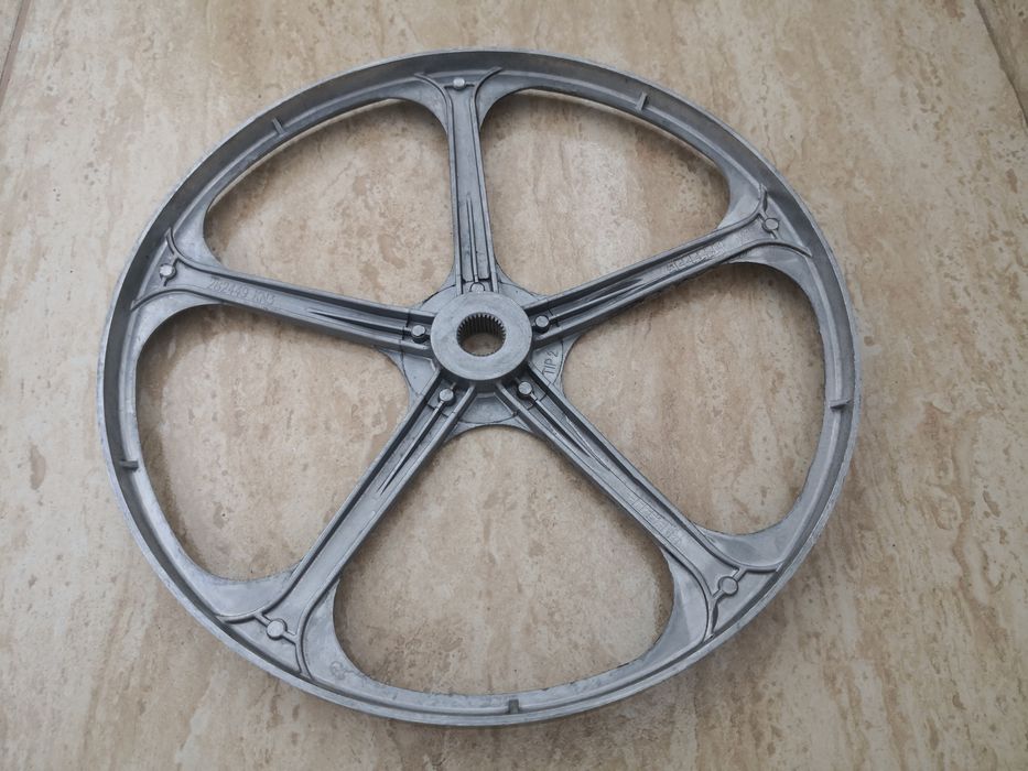 Fulie Masina de spălat Beko inverter model  WMY81483LMB1