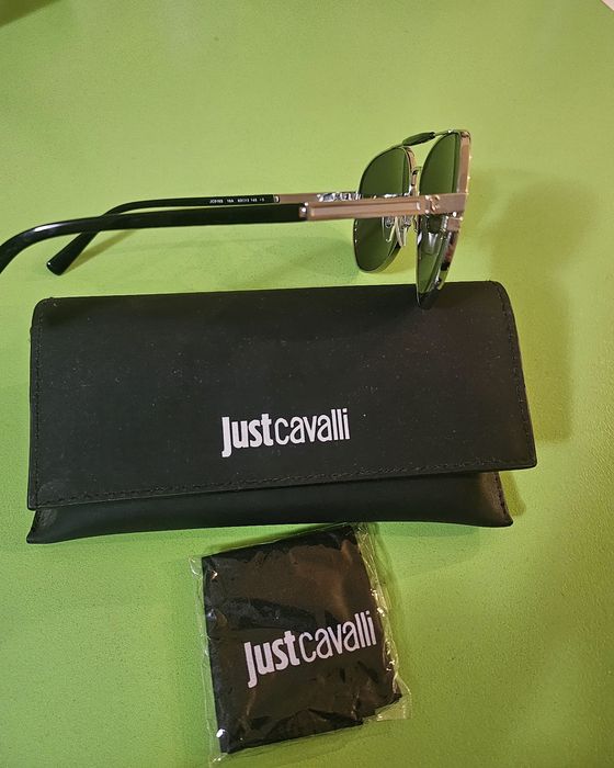 Слънчеви очила-Guess,Just Cavalli,Tiffany & Co.