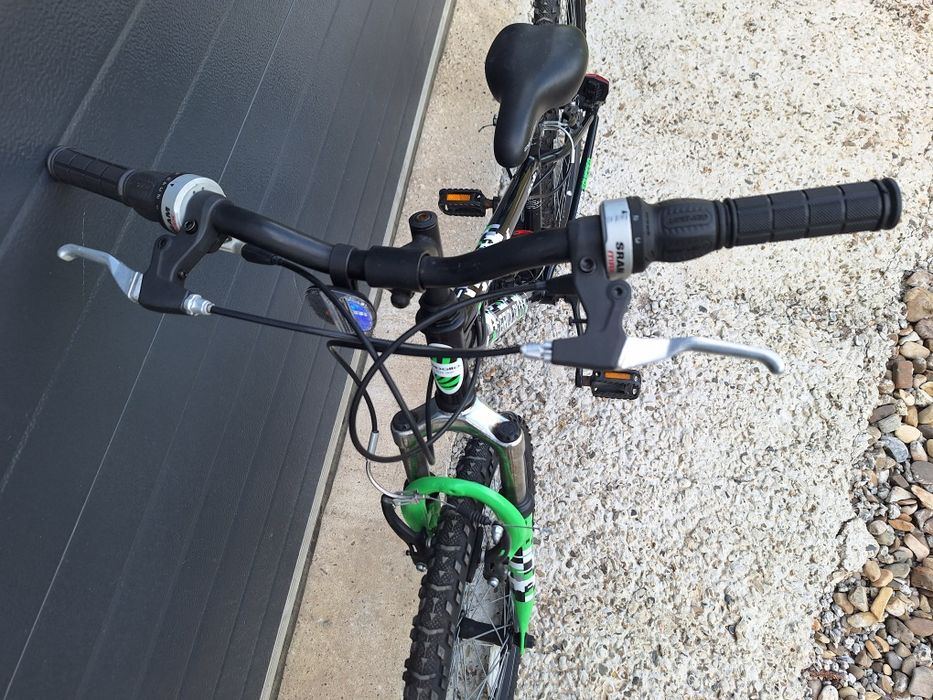 Bicicleta pentru copii 8-12 ani