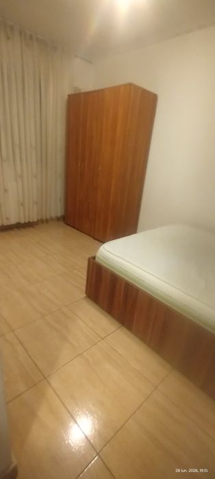 Închiriez apartament
