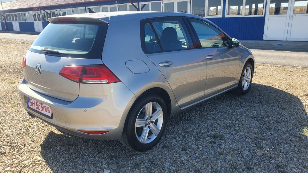 Golf 7 2.0 150 cp,170.000 km Fara Ad blue navigatie park pilot sezori  parcare incalzire in scaune