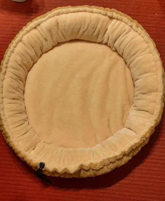 Лежанка для кота или собачки