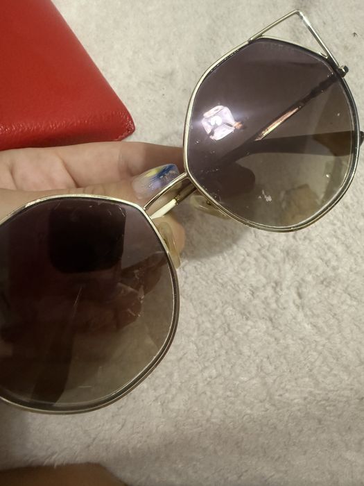 Оригинални слънчеви очила на Guess