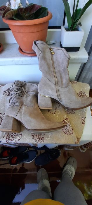 Ciocate din  piele întoarsă bej