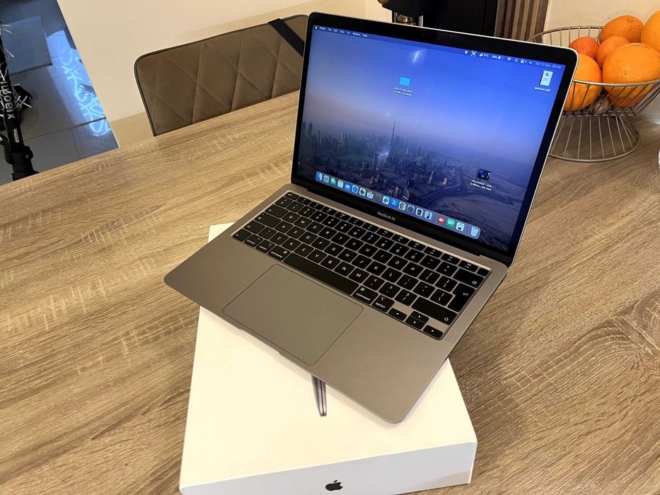 MacBook Air 13 inch 2020