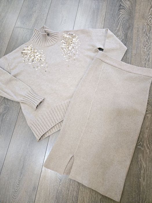 Дамски комплект финно плетиво