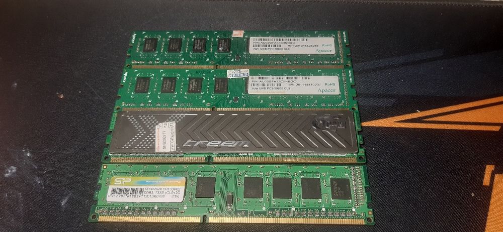 Продам предметы которые указаны на фото все вопросы по цене в личку