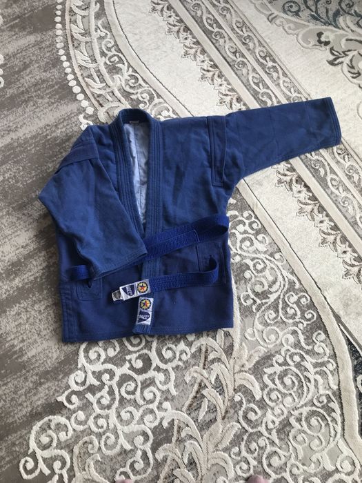 Продаю формы б/у по таэквандо и самбо