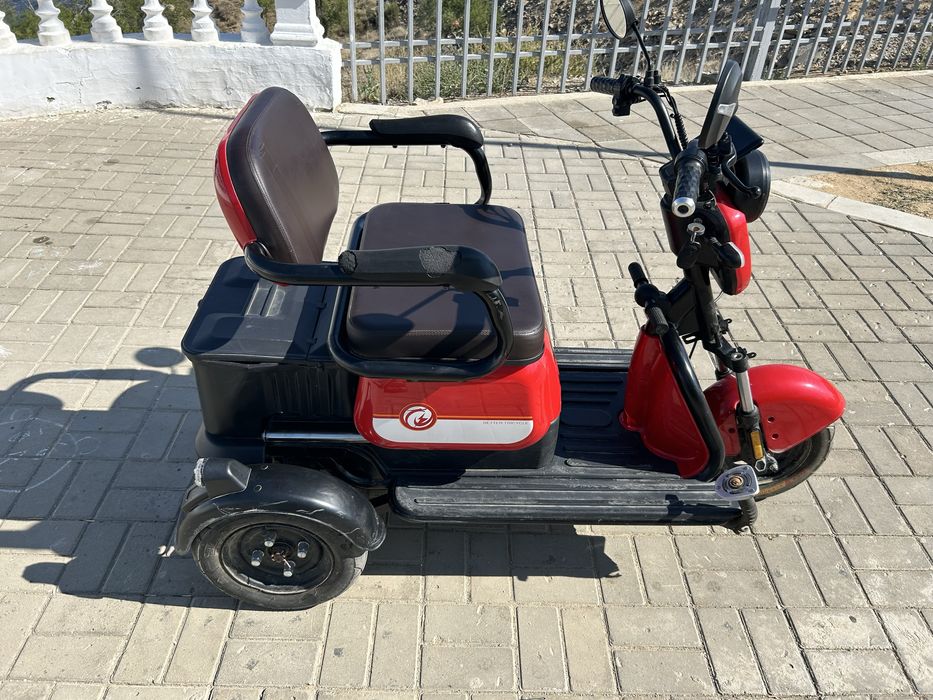 Электро мопед 3-х колесный