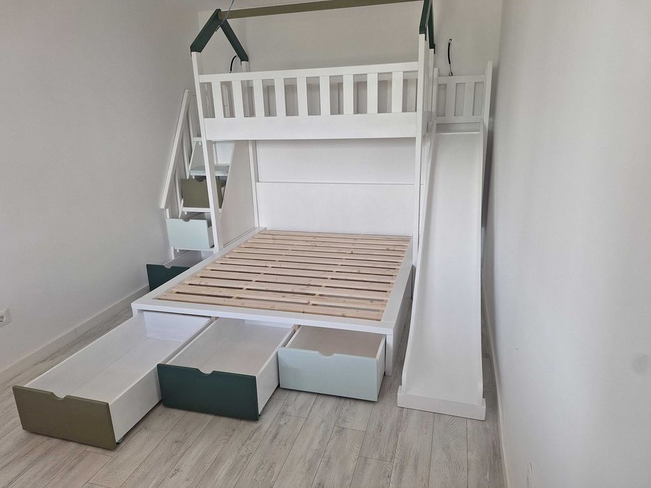 TRANSPORT GRATUIT.Pat supraetajat cu scara tip sertare.Cod 3537